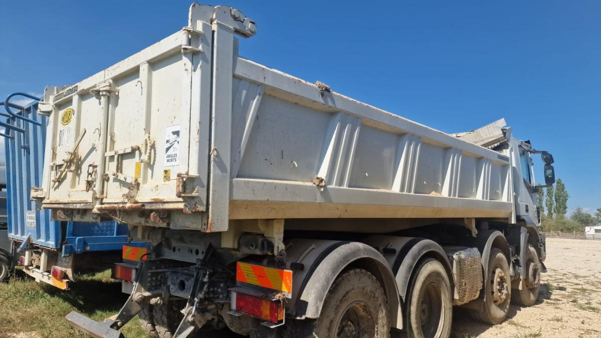 Iveco Trakker 410 - Istovarivač: slika 2 Iveco Trakker 410 - Istovarivač: slika 2