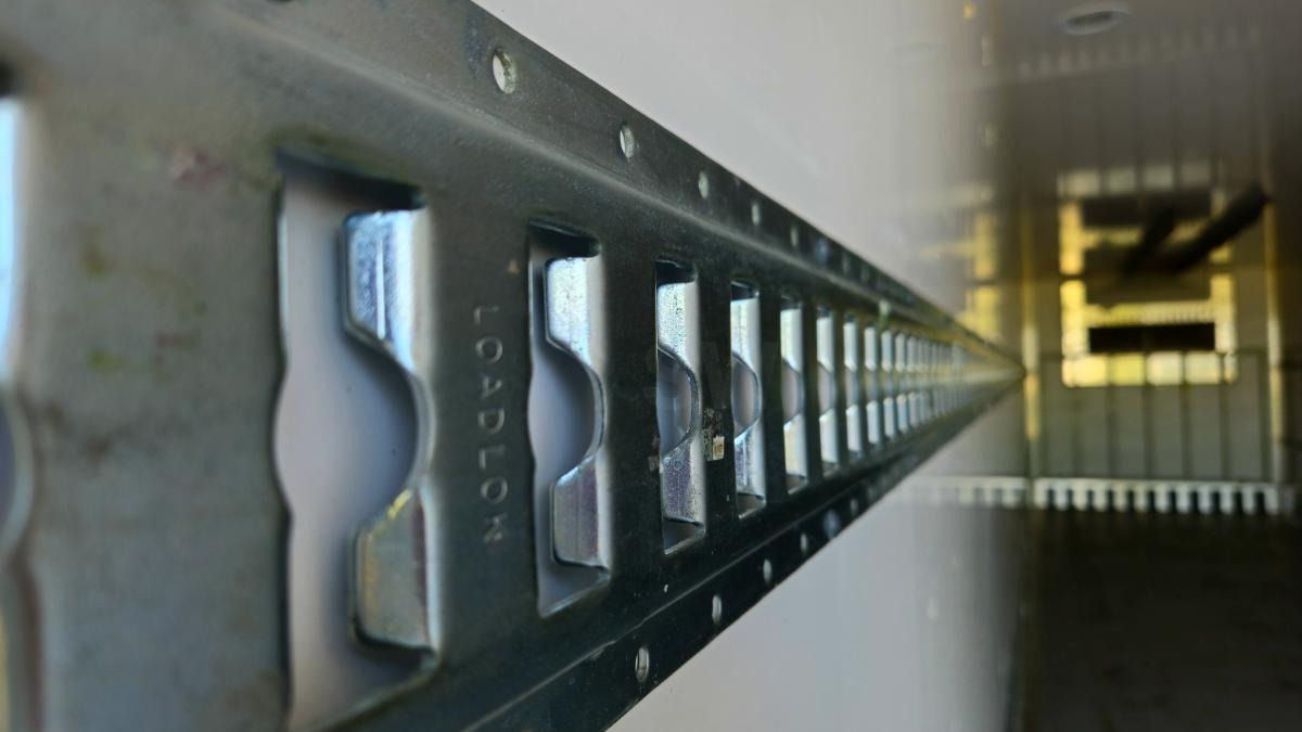 Schmitz Cargobull / Chereau / Lamberet (Location / Rent) - Poluprikolica hladnjače: slika 5 Schmitz Cargobull / Chereau / Lamberet (Location / Rent) - Poluprikolica hladnjače: slika 5