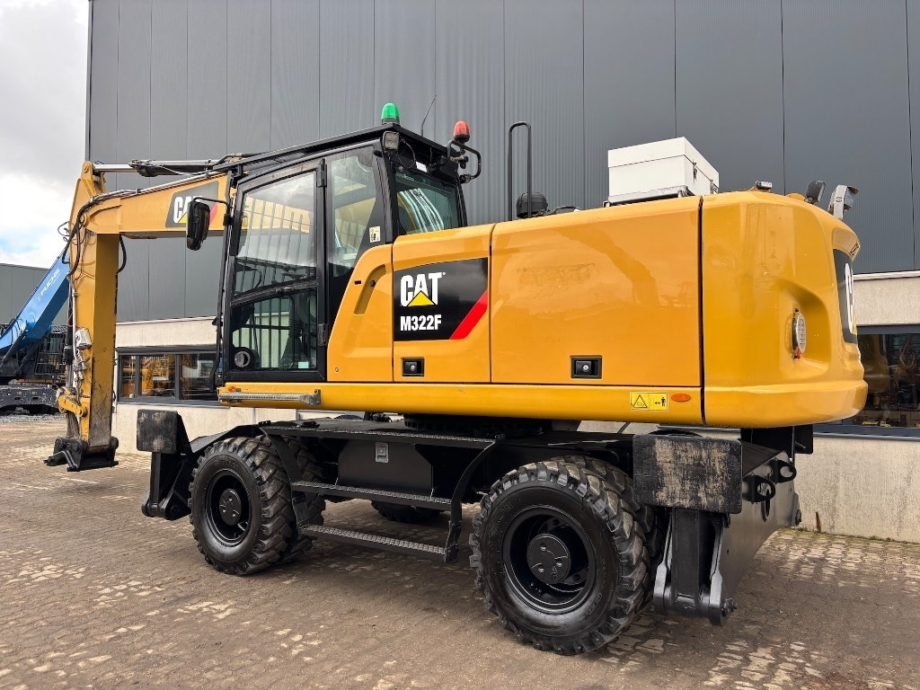 CAT CAT M 322 F - M322 - M 320 - M 318  - Bager točkaš: slika 3 CAT CAT M 322 F - M322 - M 320 - M 318  - Bager točkaš: slika 3