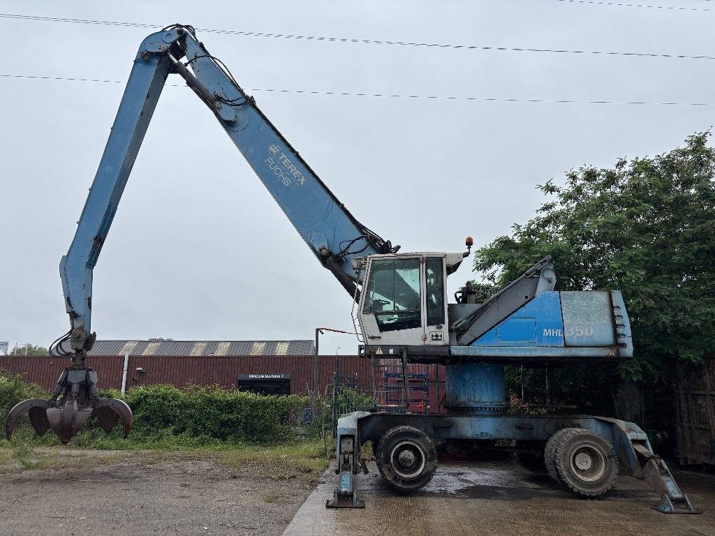 Fuchs MHL350D - 1 Meter Pylon - Bager za obradu otpada/ Industrije: slika 1 Fuchs MHL350D - 1 Meter Pylon - Bager za obradu otpada/ Industrije: slika 1