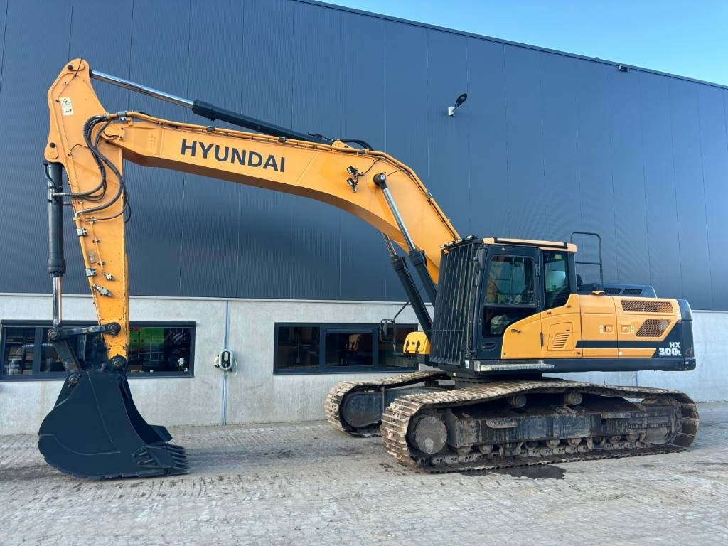 Hyundai HX300L -- HX 300 L - Bager guseničar: slika 1 Hyundai HX300L -- HX 300 L - Bager guseničar: slika 1
