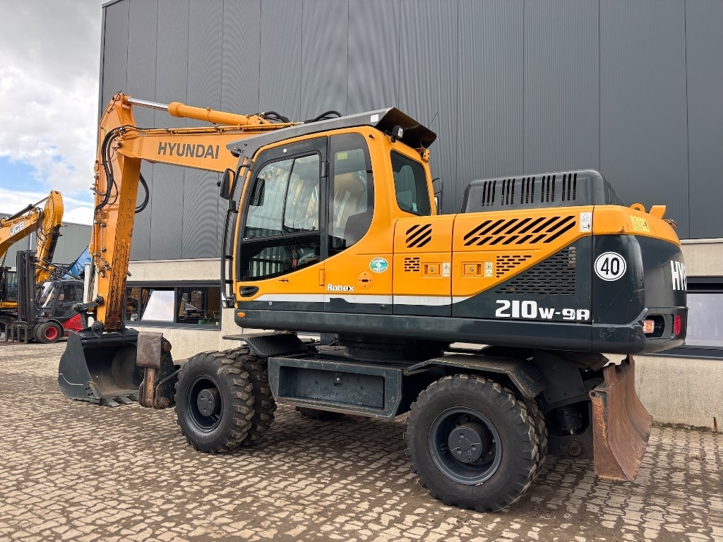 Hyundai Robex 210 W-9 A - 210 W - 200 W - 180 W - Bager točkaš: slika 2 Hyundai Robex 210 W-9 A - 210 W - 200 W - 180 W - Bager točkaš: slika 2