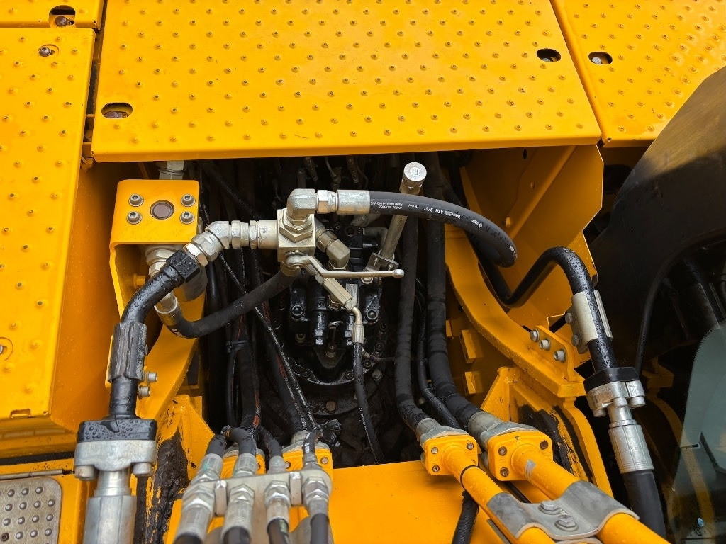 Bager guseničar JCB 220 XL 4F - 220 X: slika 30