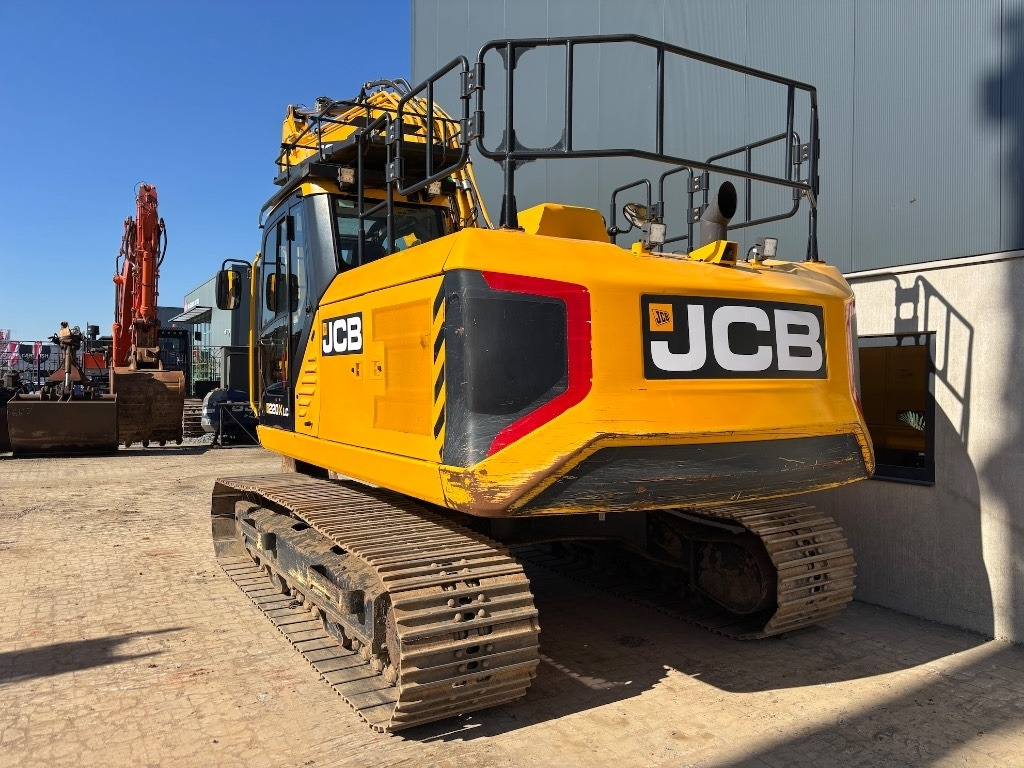 JCB 220 XL 4F -- 220X LC -- 220 X LC - 220 - Bager guseničar: slika 4 JCB 220 XL 4F -- 220X LC -- 220 X LC - 220 - Bager guseničar: slika 4