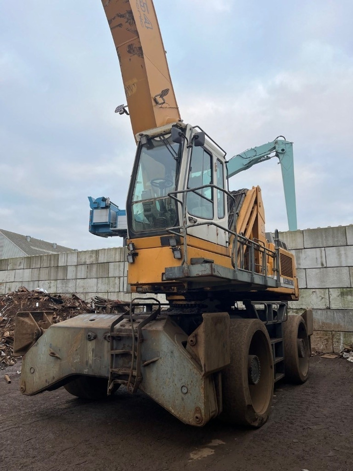 Liebherr A 954 B HD - Bager za obradu otpada/ Industrije: slika 2 Liebherr A 954 B HD - Bager za obradu otpada/ Industrije: slika 2