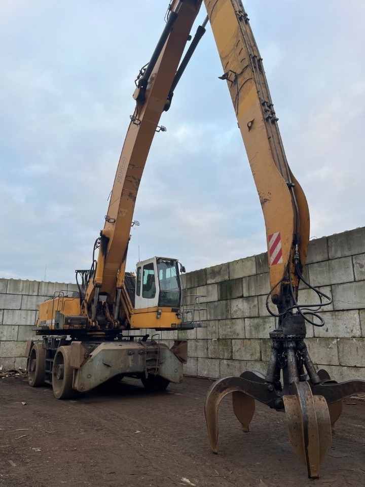 Liebherr A 954 B HD - Bager za obradu otpada/ Industrije: slika 1 Liebherr A 954 B HD - Bager za obradu otpada/ Industrije: slika 1