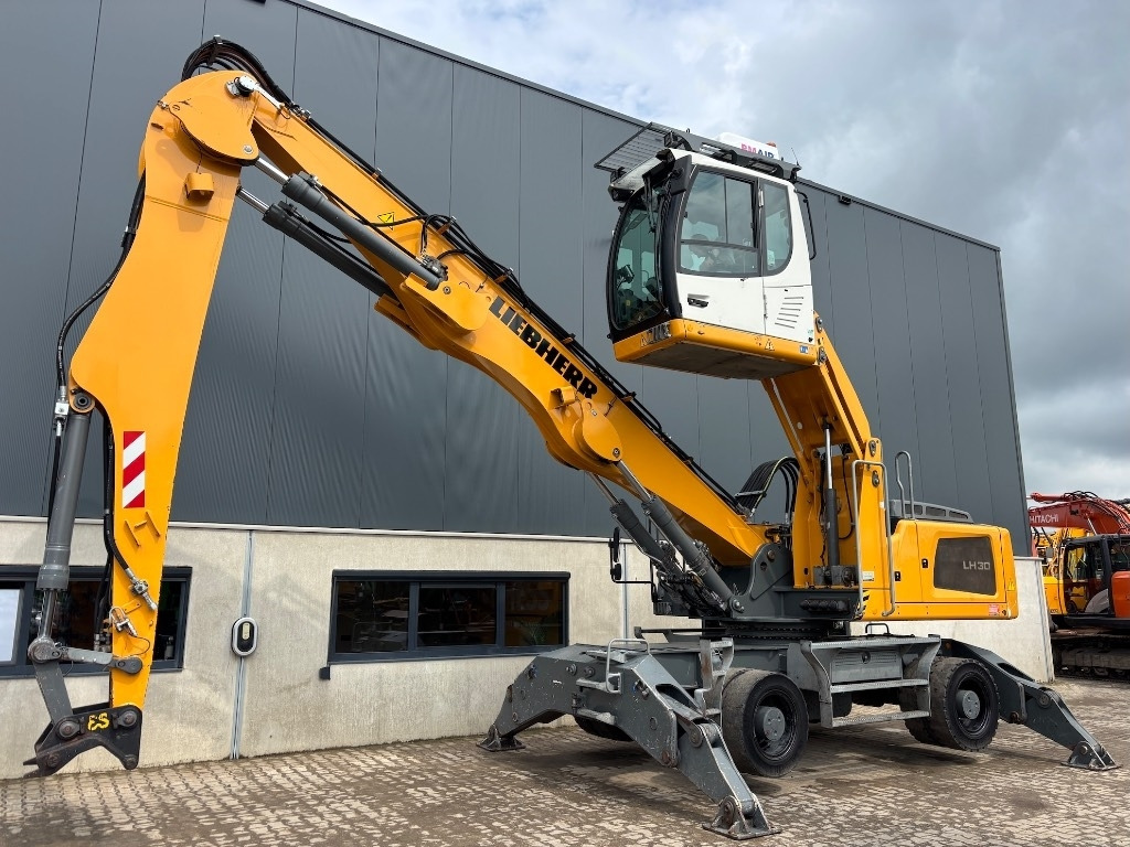 Liebherr LH 30 M - LH 35 M - LH 26 M - Bager za obradu otpada/ Industrije: slika 1 Liebherr LH 30 M - LH 35 M - LH 26 M - Bager za obradu otpada/ Industrije: slika 1