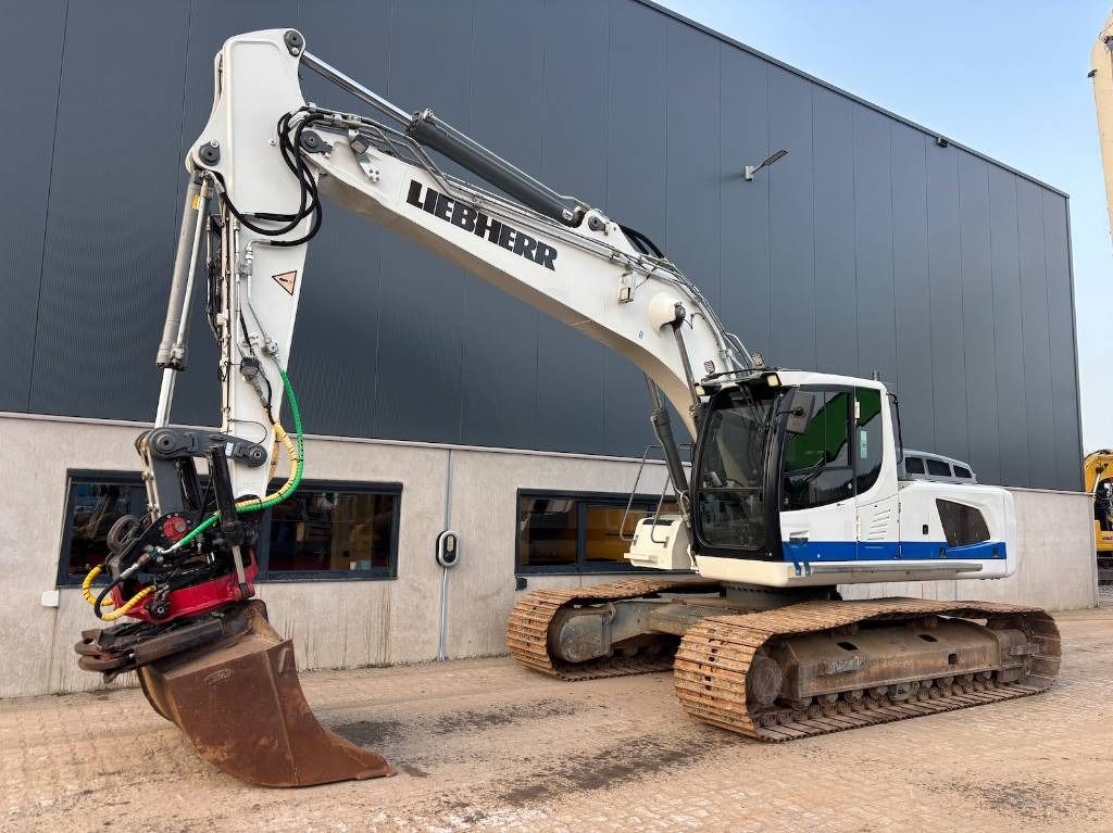 Liebherr R 924 - R924 - R924LC - 922 - 920 - 926 - Bager za obradu otpada/ Industrije: slika 1 Liebherr R 924 - R924 - R924LC - 922 - 920 - 926 - Bager za obradu otpada/ Industrije: slika 1