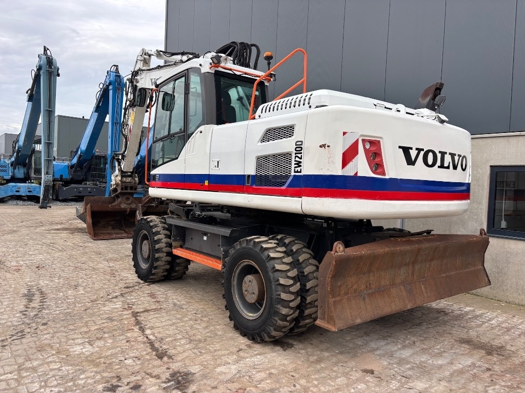 Volvo EW 210 D - EW210 - EW210D - EW 180 - EW 240 - Bager točkaš: slika 4 Volvo EW 210 D - EW210 - EW210D - EW 180 - EW 240 - Bager točkaš: slika 4
