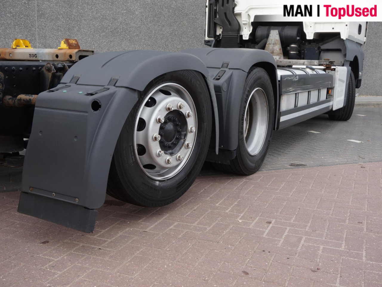 MAN TGX 26.510 6X2-4 LL / BDF / Lift-Axle / Euro 6 - Kamion za prevoz kontejnera/ Kamion sa promenjivim sandukom: slika 2 MAN TGX 26.510 6X2-4 LL / BDF / Lift-Axle / Euro 6 - Kamion za prevoz kontejnera/ Kamion sa promenjivim sandukom: slika 2
