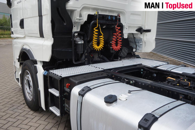 MAN TGX 18.510 4x2 BL SA / Retarder / 2 Tanks - Tegljač: slika 3 MAN TGX 18.510 4x2 BL SA / Retarder / 2 Tanks - Tegljač: slika 3