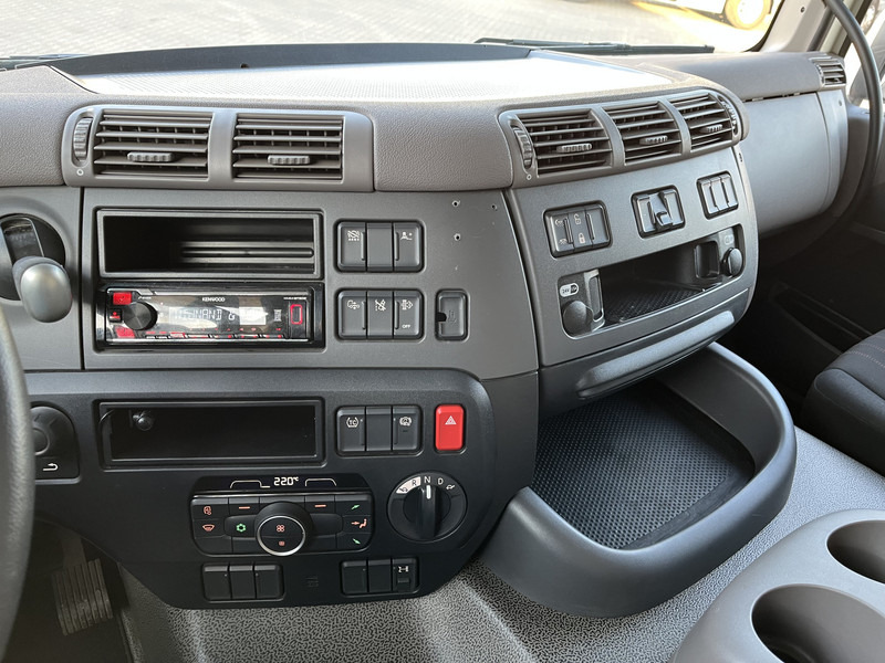 DAF CF 260 FA / 18 Ton / 204 dkm / Box 7.5 mtr / Laadklep / APK 05-25 - Kamion sa zatvorenim sandukom: slika 5 DAF CF 260 FA / 18 Ton / 204 dkm / Box 7.5 mtr / Laadklep / APK 05-25 - Kamion sa zatvorenim sandukom: slika 5