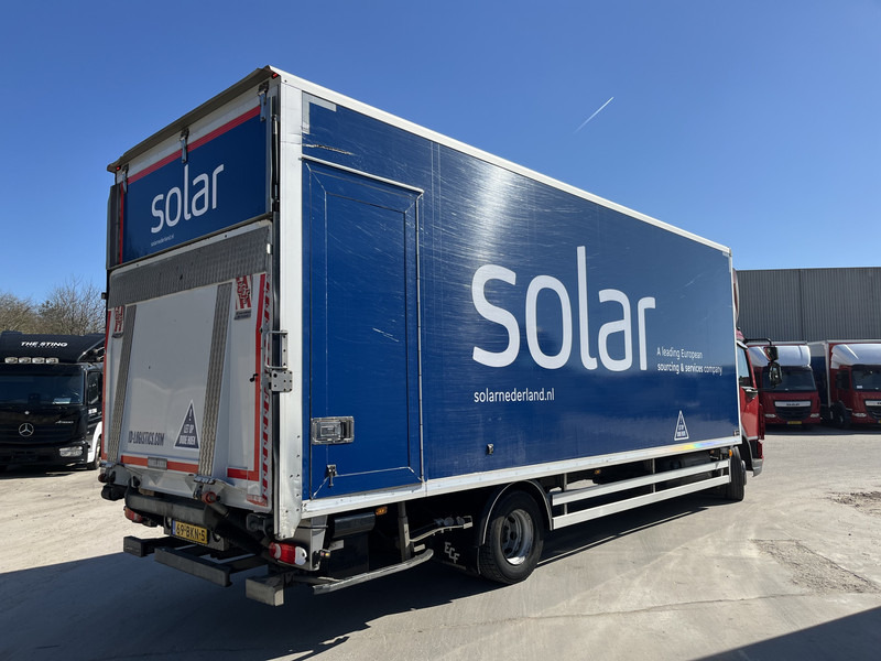 DAF LF 210 FA / 12 Ton / 339 dkm / Box / Loadlift / NL Truck - Kamion sa zatvorenim sandukom: slika 2 DAF LF 210 FA / 12 Ton / 339 dkm / Box / Loadlift / NL Truck - Kamion sa zatvorenim sandukom: slika 2