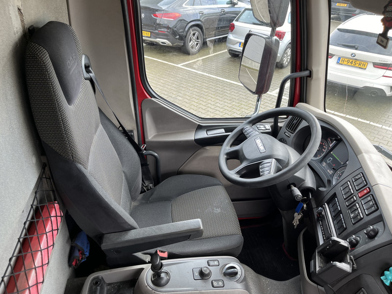 DAF LF 210 FA / 12 Ton / 353 dkm / Koffer / LBW 1500 kg / NL LKW - Kamion sa zatvorenim sandukom: slika 3 DAF LF 210 FA / 12 Ton / 353 dkm / Koffer / LBW 1500 kg / NL LKW - Kamion sa zatvorenim sandukom: slika 3