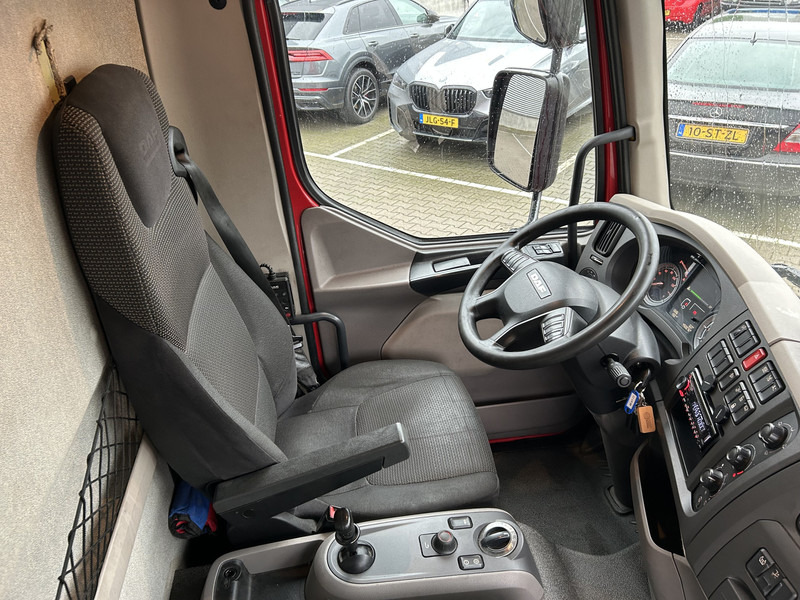 DAF LF 210 FA / 12 Ton / 450 dkm / Tacho V2 / Box / Laadklep / APK TUV 09-26 - Kamion sa zatvorenim sandukom: slika 3 DAF LF 210 FA / 12 Ton / 450 dkm / Tacho V2 / Box / Laadklep / APK TUV 09-26 - Kamion sa zatvorenim sandukom: slika 3