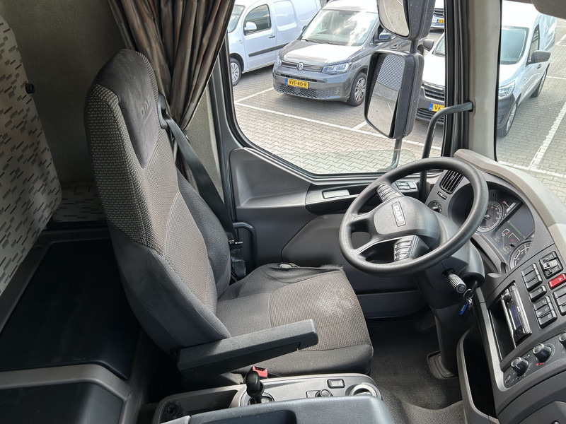 DAF LF 310 FA / Effer 175.2/3s Crane / 728 dkm / Flat Bed / APK TUV 10-25 - Kamion sa dizalicom: slika 3 DAF LF 310 FA / Effer 175.2/3s Crane / 728 dkm / Flat Bed / APK TUV 10-25 - Kamion sa dizalicom: slika 3