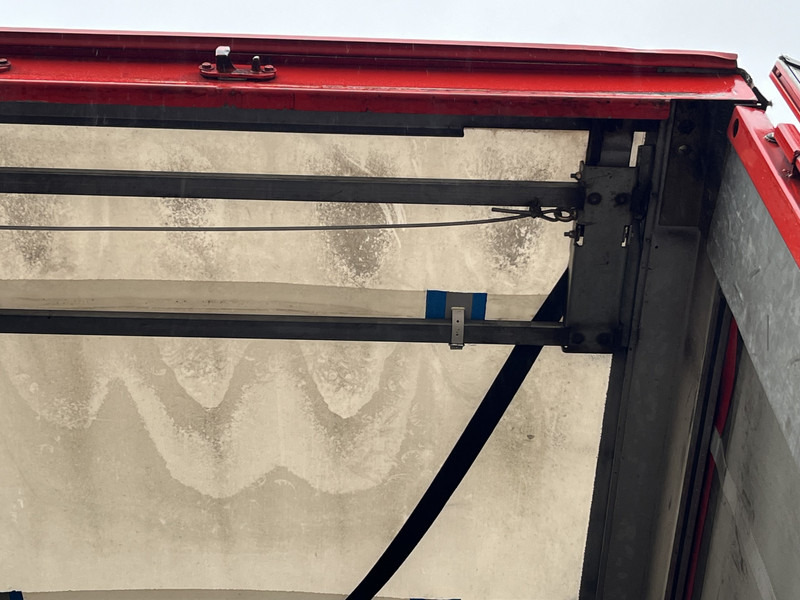 Fliegl SDS / Mega - Jumbo - Volume / Curtainside / 2 axle BPW / APK TUV 02-26 - Poluprikolica sa ceradom: slika 4 Fliegl SDS / Mega - Jumbo - Volume / Curtainside / 2 axle BPW / APK TUV 02-26 - Poluprikolica sa ceradom: slika 4