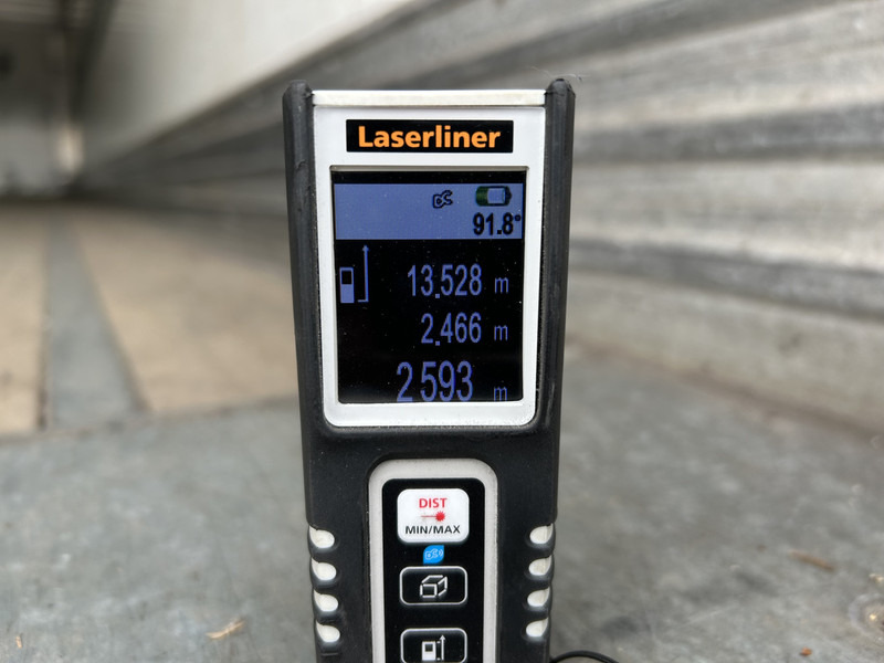 Fruehauf FSR MD4 / Box / Loadlift 2000 kg / Lift axle - Poluprikolica sa zatvorenim sandukom: slika 4 Fruehauf FSR MD4 / Box / Loadlift 2000 kg / Lift axle - Poluprikolica sa zatvorenim sandukom: slika 4