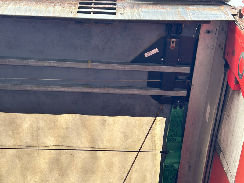 Krone Profi Liner / Mega / Curtainside / BPW Drum / NL Trailer - Poluprikolica sa zatvorenim sandukom: slika 4 Krone Profi Liner / Mega / Curtainside / BPW Drum / NL Trailer - Poluprikolica sa zatvorenim sandukom: slika 4