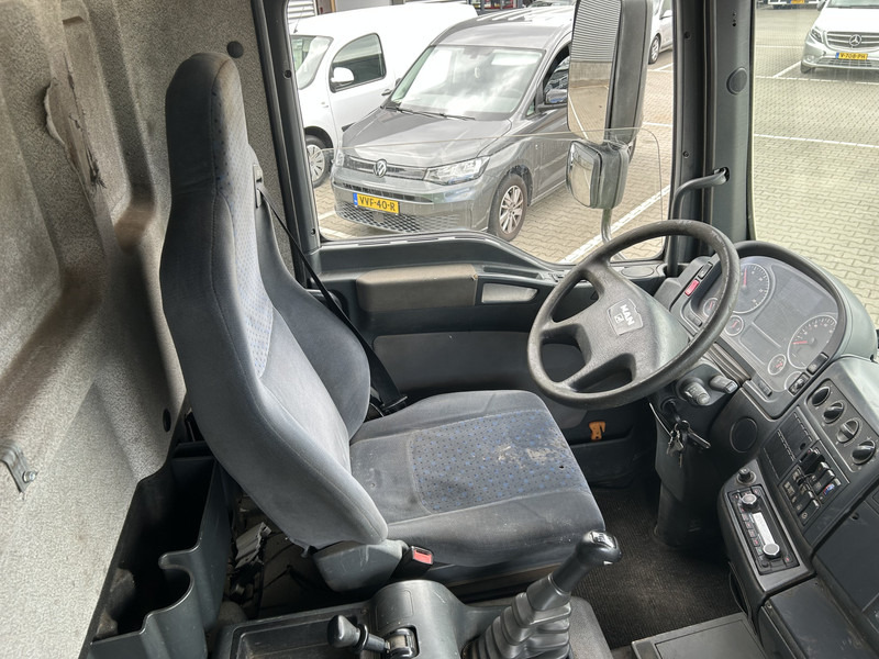 MAN TGL 12.180 E4 / Manual / 12 Ton / 605 dkm / Box / Loadlift / APK TUV 04-26 - Kamion sa zatvorenim sandukom: slika 3 MAN TGL 12.180 E4 / Manual / 12 Ton / 605 dkm / Box / Loadlift / APK TUV 04-26 - Kamion sa zatvorenim sandukom: slika 3