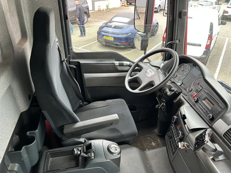 MAN TGM 18.250 Euro 6 / 18 Ton / 688 dkm / Box / Loadlift / APK TUV 08-25 - Kamion sa zatvorenim sandukom: slika 3 MAN TGM 18.250 Euro 6 / 18 Ton / 688 dkm / Box / Loadlift / APK TUV 08-25 - Kamion sa zatvorenim sandukom: slika 3
