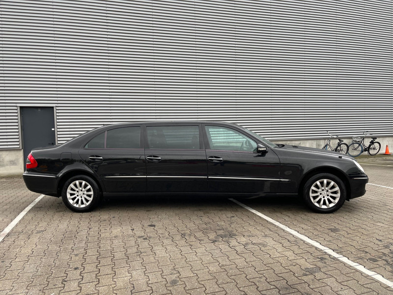 Mercedes-Benz E-Klasse / Limousine / 240 Avantgarde / 4-Matic / 8-pers / APK/TUV 09-2026 / - Limuzina: slika 2 Mercedes-Benz E-Klasse / Limousine / 240 Avantgarde / 4-Matic / 8-pers / APK/TUV 09-2026 / - Limuzina: slika 2