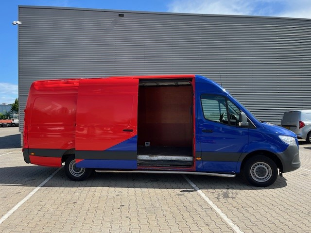 Mercedes-Benz Sprinter 311 / 2.2 CDI Euro 6D / L3 H2 / Automatic / APK-TUV 02-26 - Mali kombi: slika 3 Mercedes-Benz Sprinter 311 / 2.2 CDI Euro 6D / L3 H2 / Automatic / APK-TUV 02-26 - Mali kombi: slika 3