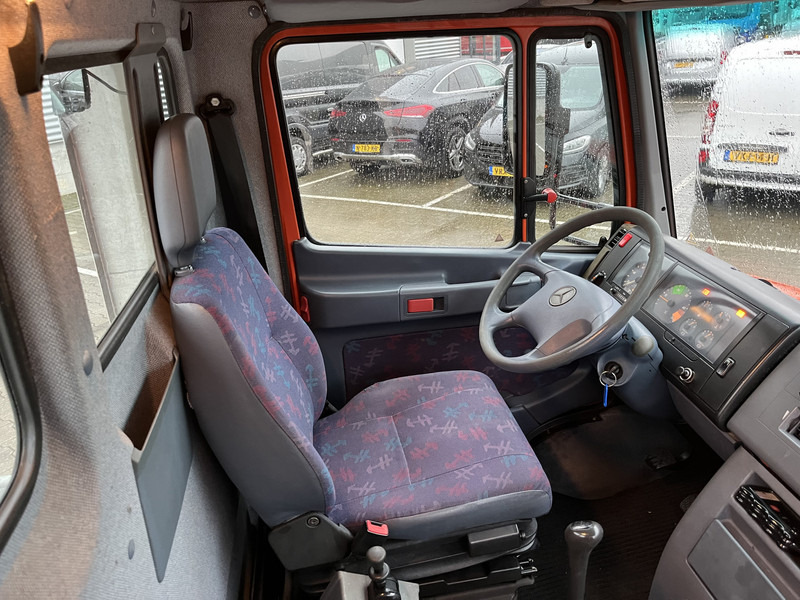 Mercedes-Benz Vario 612 D / Car - Machine Transporter 570 cm / Winch / Ramps / NL Truck - Kamion za prevoz automobila: slika 4 Mercedes-Benz Vario 612 D / Car - Machine Transporter 570 cm / Winch / Ramps / NL Truck - Kamion za prevoz automobila: slika 4