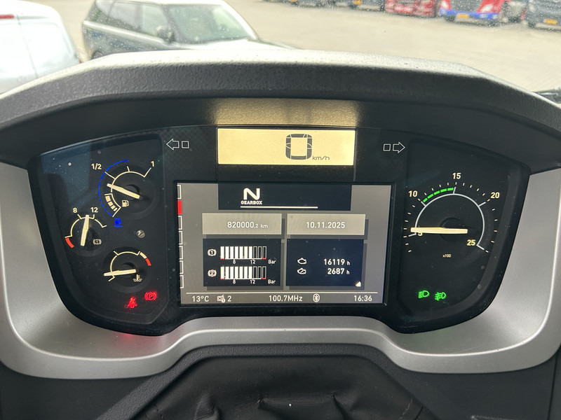 Renault T 380 Comfort / 820 dkm / Curtainside / Loadlift / APK TUV 02-26 - Kamion sa ceradom: slika 4 Renault T 380 Comfort / 820 dkm / Curtainside / Loadlift / APK TUV 02-26 - Kamion sa ceradom: slika 4