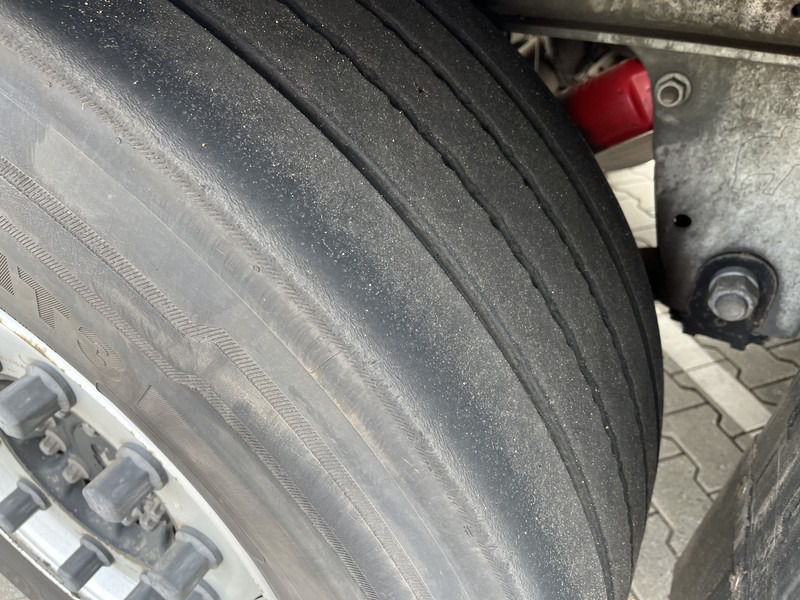 Poluprikolica sa zatvorenim sandukom Schmitz Cargobull SCB S2 / Box Trailer / 2 axle / APK TUV 06-26: slika 9