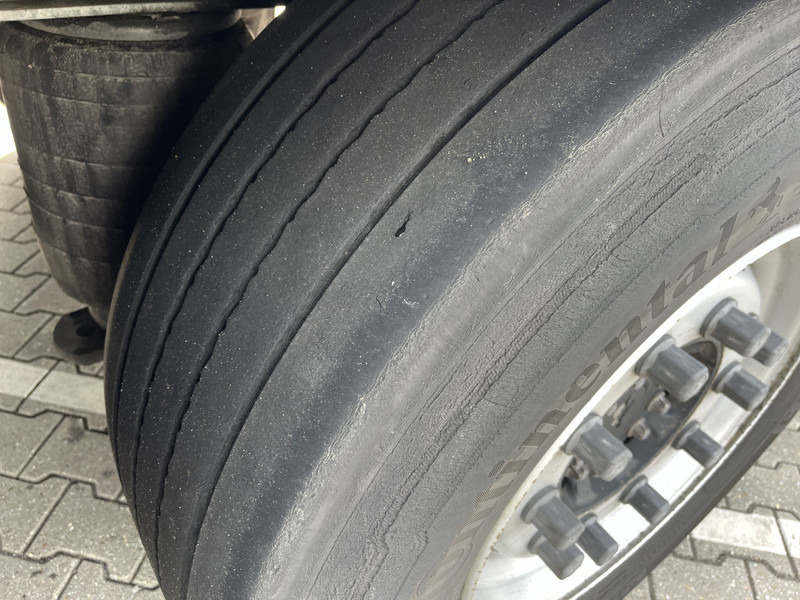 Poluprikolica sa zatvorenim sandukom Schmitz Cargobull SCB S2 / Box Trailer / 2 axle / APK TUV 06-26: slika 10