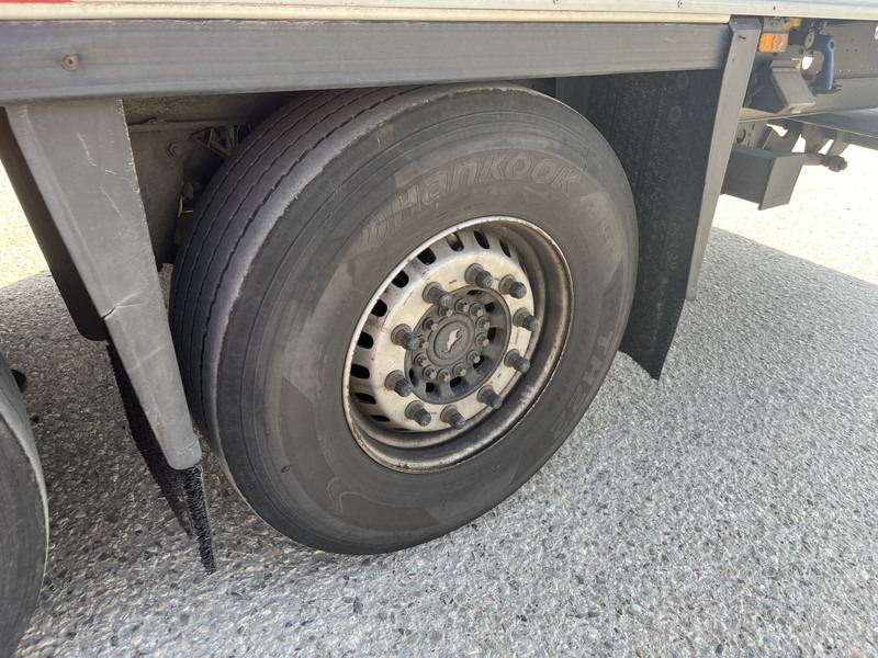 Poluprikolica sa zatvorenim sandukom Schmitz Cargobull SCB S2 / Box Trailer / 2 axle / Loadlift / APK TUV 02-26: slika 12