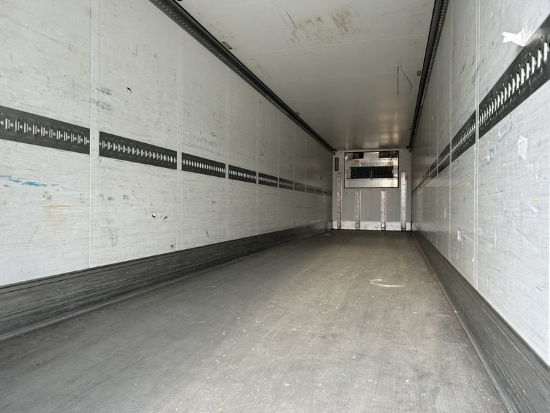 Schmitz Cargobull SCB S3B / Carrier Vector 1950 / Frigo Box / Loadlift / APK TUV 03-26 - Poluprikolica hladnjače: slika 3 Schmitz Cargobull SCB S3B / Carrier Vector 1950 / Frigo Box / Loadlift / APK TUV 03-26 - Poluprikolica hladnjače: slika 3