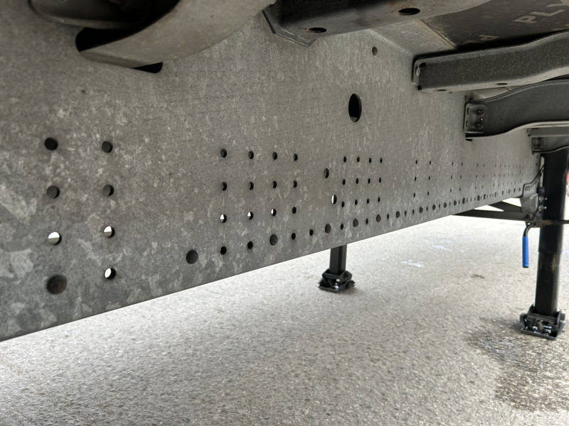 Poluprikolica sa ceradom Schmitz Cargobull SCB S3T / Schuifzeil / Kooi Aap / Lift + Stuuras / APK 05-26: slika 14 Poluprikolica sa ceradom Schmitz Cargobull SCB S3T / Schuifzeil / Kooi Aap / Lift + Stuuras / APK 05-26: slika 14