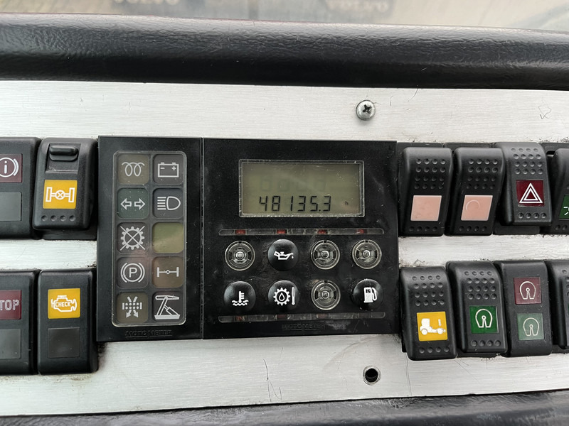 Terberg YT 182 / Cummins - Allison / Hefschotel / 2007 - Tegljač: slika 4 Terberg YT 182 / Cummins - Allison / Hefschotel / 2007 - Tegljač: slika 4