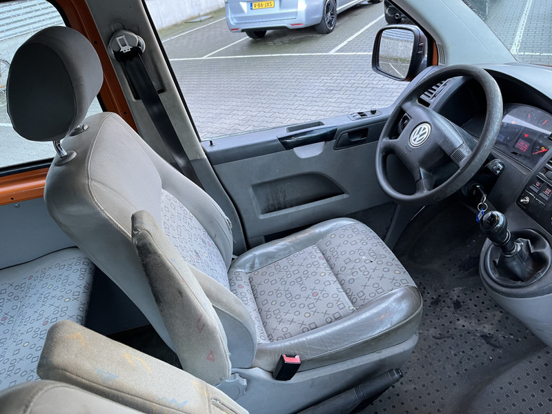 Volkswagen Transporter T5 2.5 TDI / L2 H1 / Double Cabin / Tow Bar - Mali kombi, Dostavno vozilo sa duplom kabinom: slika 3 Volkswagen Transporter T5 2.5 TDI / L2 H1 / Double Cabin / Tow Bar - Mali kombi, Dostavno vozilo sa duplom kabinom: slika 3
