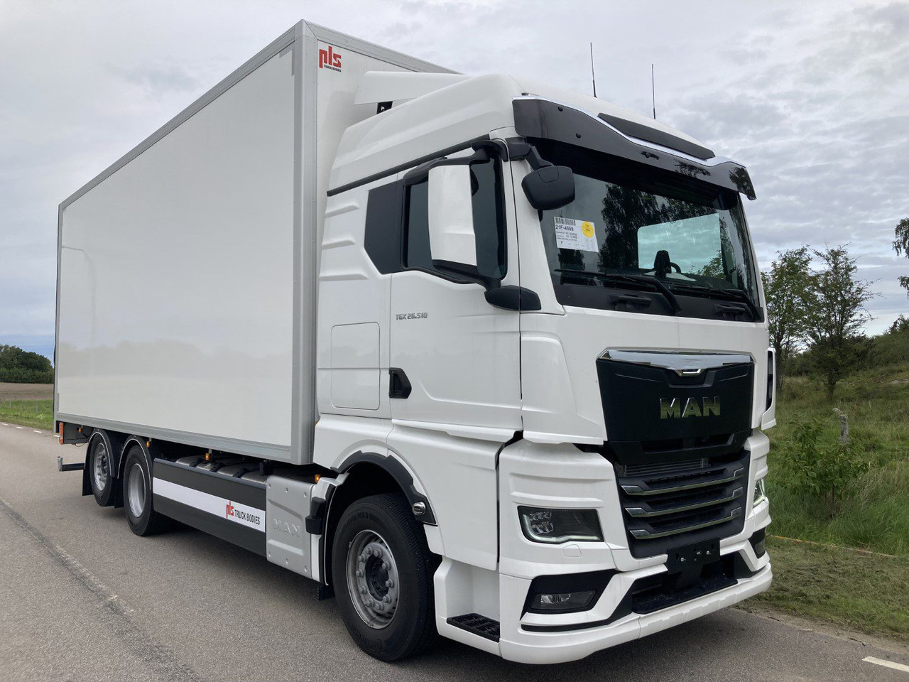 TGX 26.510 6×2-4 Fjärrbil - Kamion sa golom šasijom i zatvorenom kabinom: slika 5 TGX 26.510 6×2-4 Fjärrbil - Kamion sa golom šasijom i zatvorenom kabinom: slika 5