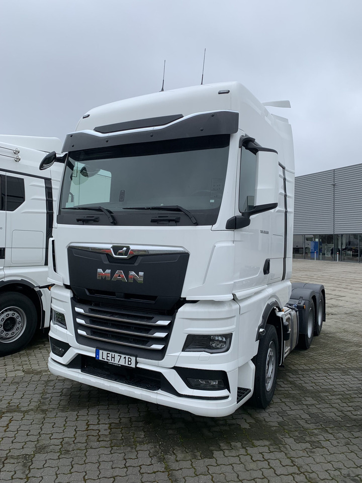 MAN TGX 28.520 6×2-2 Dragbil - Tegljač: slika 5 MAN TGX 28.520 6×2-2 Dragbil - Tegljač: slika 5