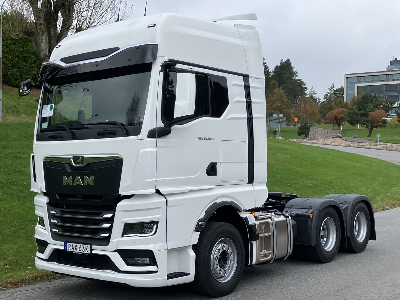 MAN TGX 28.520 6X2 Boggiedragbil - Tegljač: slika 2 MAN TGX 28.520 6X2 Boggiedragbil - Tegljač: slika 2