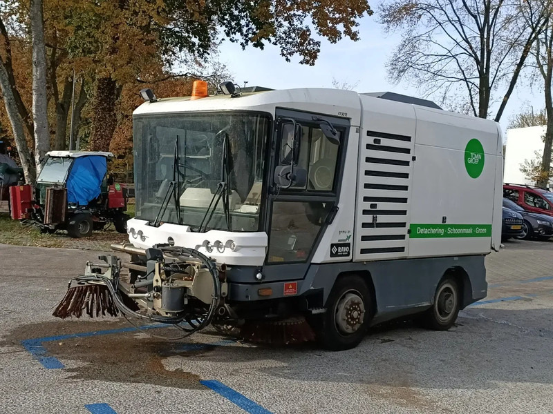Ravo 540 - Autočistilica: slika 1 Ravo 540 - Autočistilica: slika 1