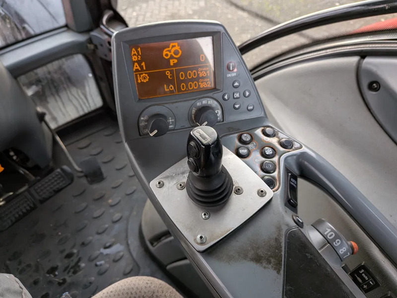 Traktor Valtra N142 N142: slika 17