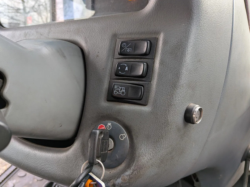 Traktor Valtra N142 N142: slika 14