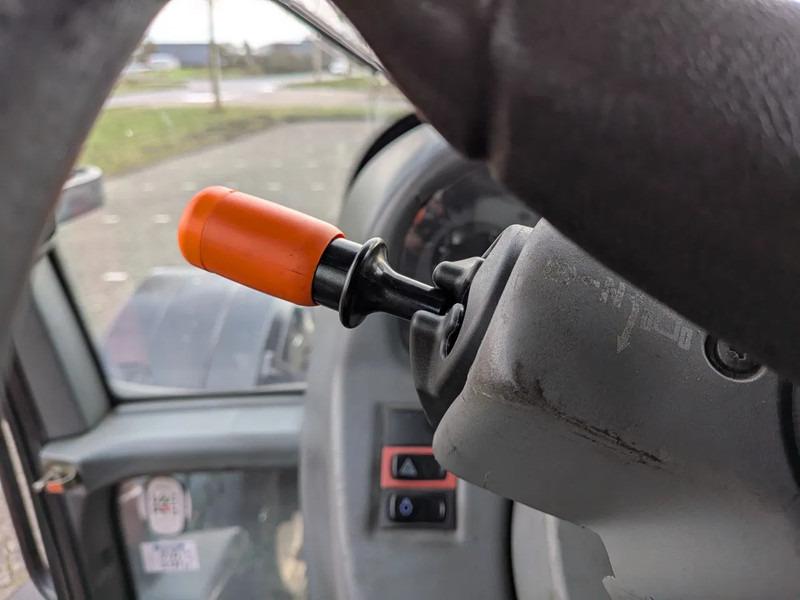 Traktor Valtra N142 N142: slika 11