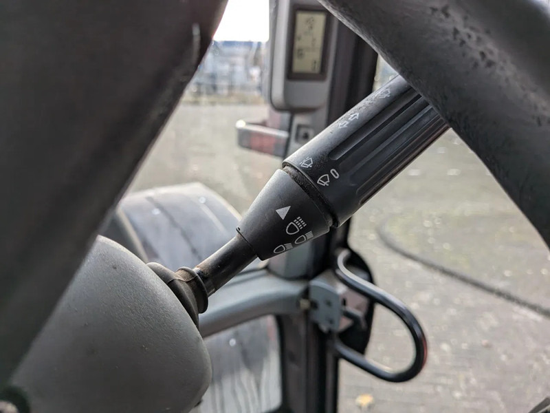 Traktor Valtra N142 N142: slika 12