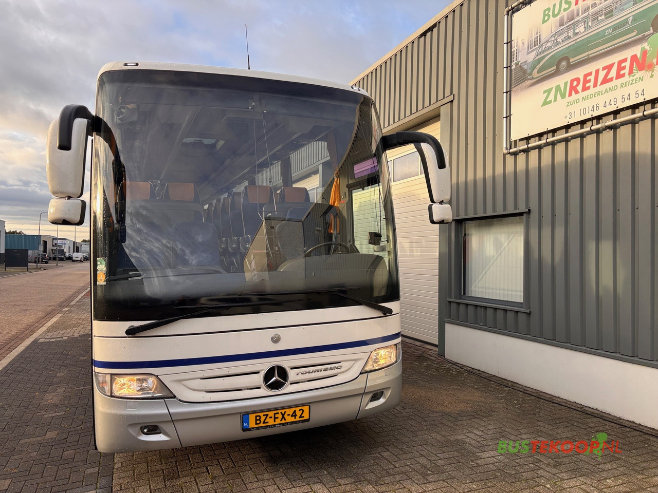 Mercedes Tourismo 16 RHD-M 57 Pl. - Turistički autobus: slika 2 Mercedes Tourismo 16 RHD-M 57 Pl. - Turistički autobus: slika 2