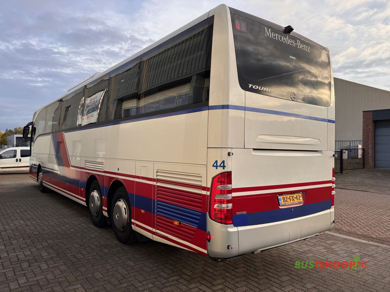 Mercedes Tourismo 16 RHD-M 57 Pl. - Turistički autobus: slika 4 Mercedes Tourismo 16 RHD-M 57 Pl. - Turistički autobus: slika 4