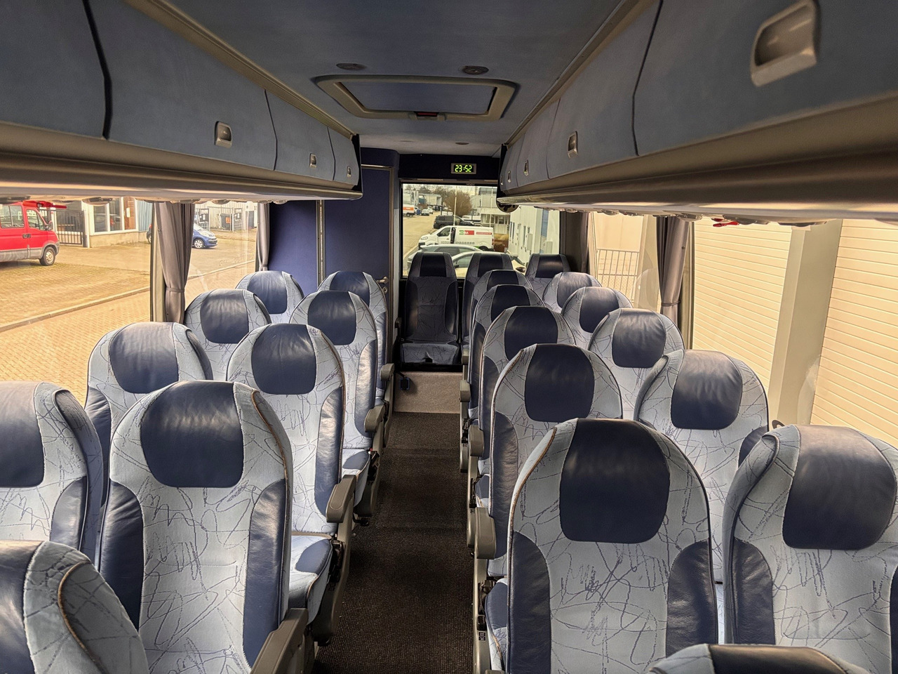 Turistički autobus Vanhool T915 Acron Euro 5: slika 11
