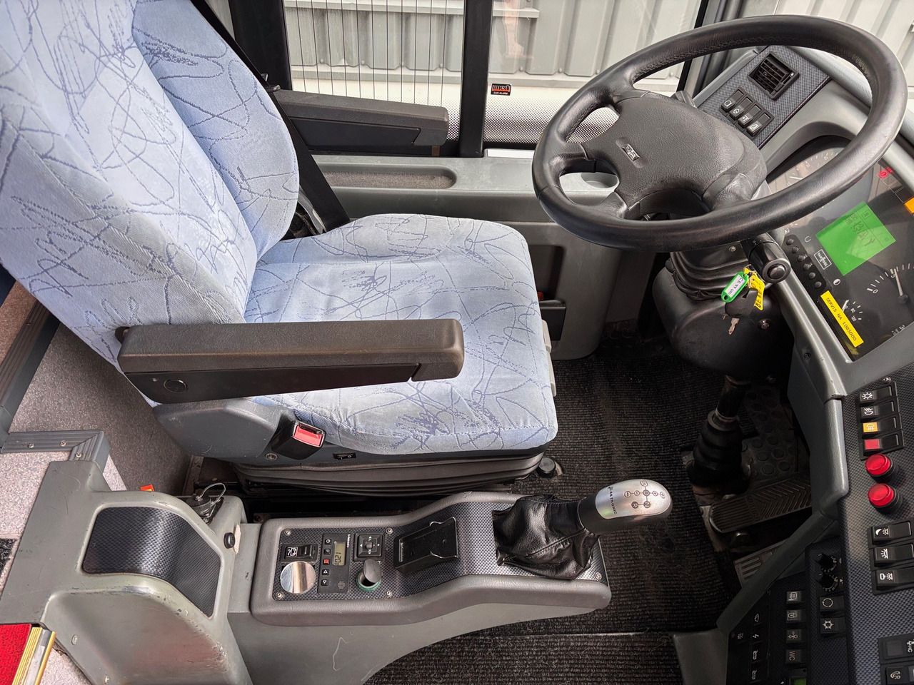 Turistički autobus Vanhool T915 Acron Euro 5: slika 15