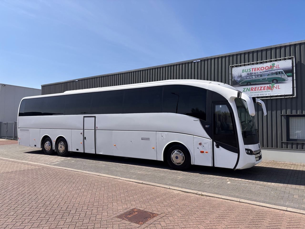 Volvo B11R SUNSUNDEGUI SC7, Euro 6. - Turistički autobus: slika 1 Volvo B11R SUNSUNDEGUI SC7, Euro 6. - Turistički autobus: slika 1