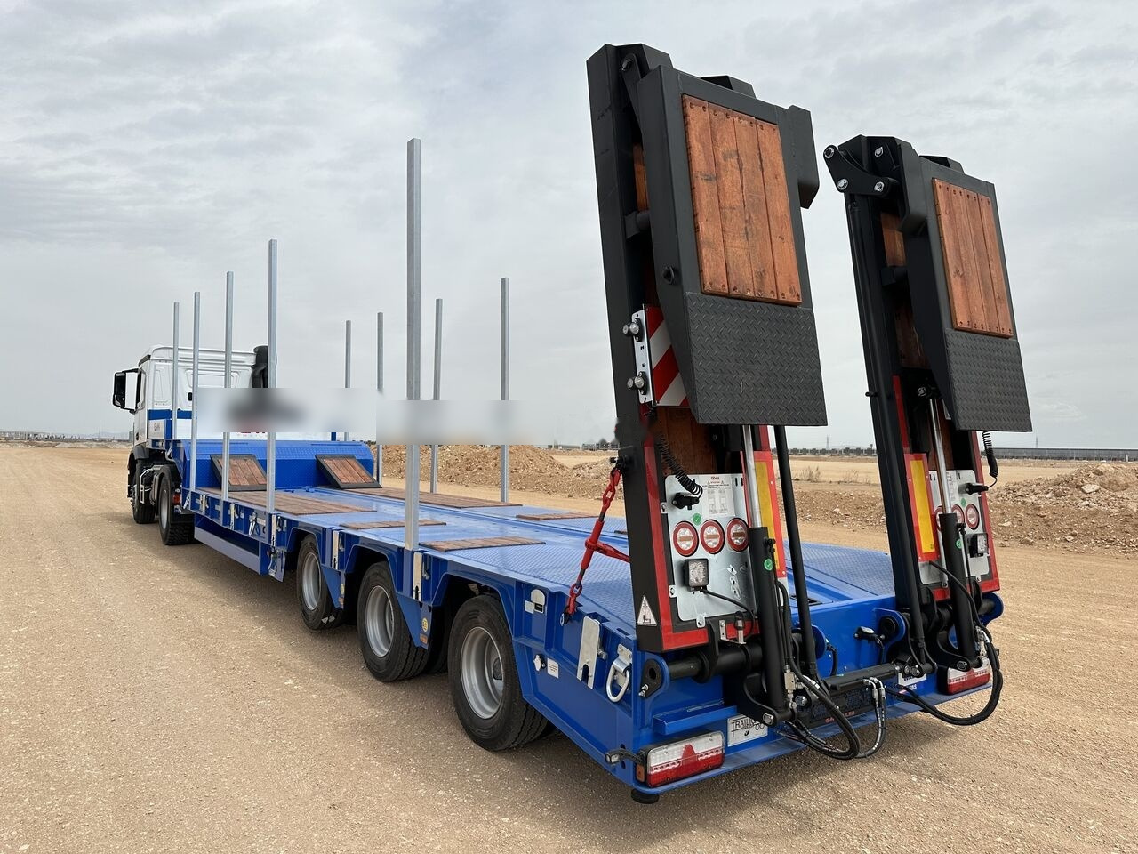 GVN Trailer 3 AXLE LOWBED - Niska poluprikolica za prevoz: slika 1 GVN Trailer 3 AXLE LOWBED - Niska poluprikolica za prevoz: slika 1